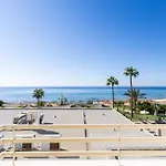 Piere - Anne Otel Aya Napa
