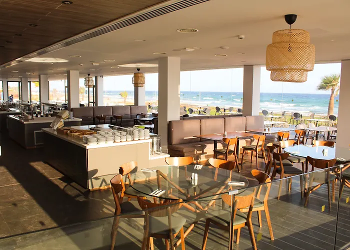 Piere - Anne Ajía Nápa