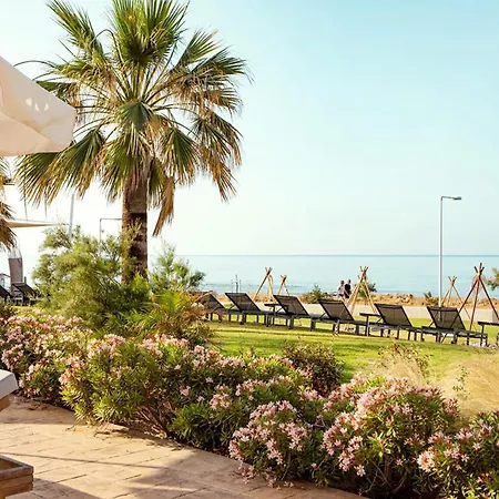 Piere - Anne Hotel 3*