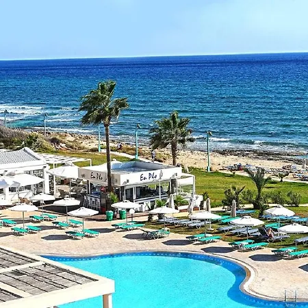 Piere - Anne Szálloda Ajía Nápa