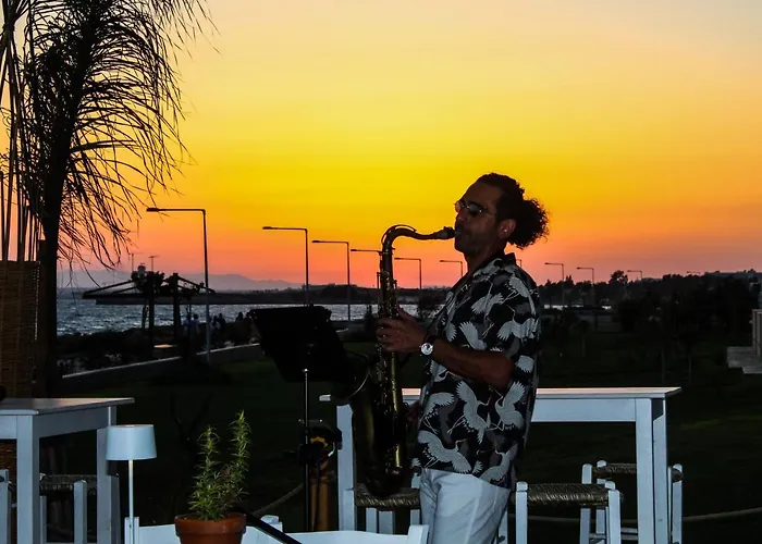 Piere - Anne Ayía Nápa