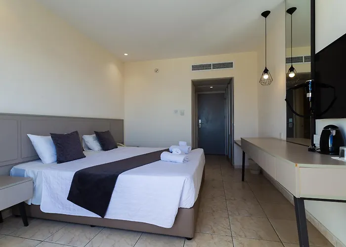 Hotell Piere - Anne Ayia Napa