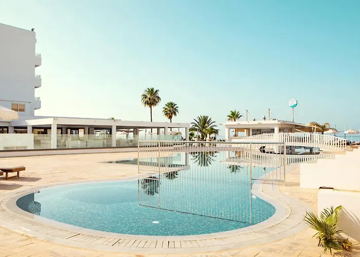 Hotell Piere - Anne 3*